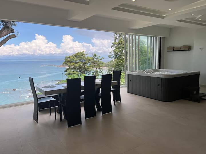 Hospedaje en las playas de Punta Leona “Casa Sueño de Niño” dentro de la naturaleza de Costa Rica